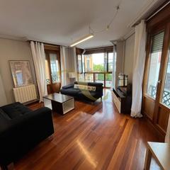 Location Appartement  Calle batería. En cimadevilla, junto al club de regatas.
