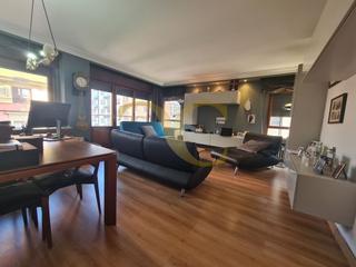 Appartamento  Calle donato argüelles. Exclusiva gran piso en el centro con plaza de garaje y doble tra