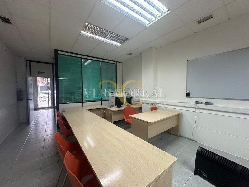 Foto 30bbb2b6-f21f-40bb-a7ac-286bc1b4cb9b. Location local commercial dans Masip Oviedo