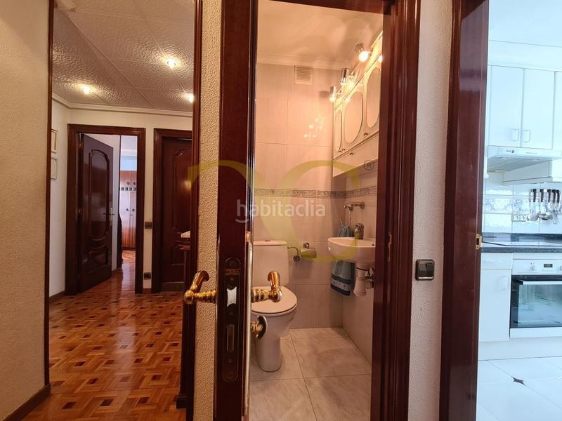 Foto 07e1a744-2d84-46cc-8adc-56984b0535d8. Piso exclusiva vivienda en el corazón de La Arena. en Gijón