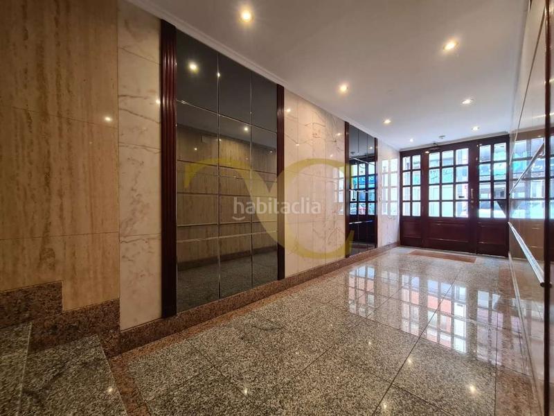 Foto 6c907889-54dd-40a1-ab2c-0f7215f66fc4. Piso exclusiva vivienda en el corazón de La Arena. en Gijón