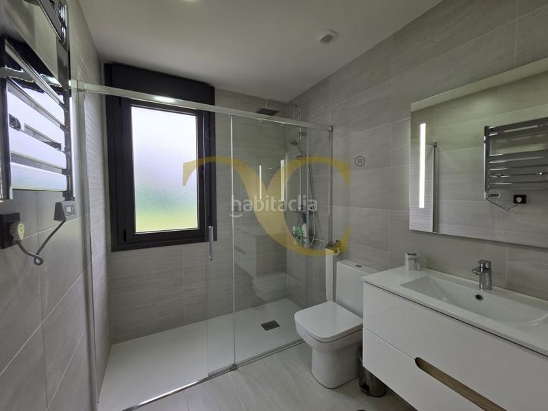 Foto 0b08a29e-faea-460c-ae3e-93ac77b9044a. House with heating parking in Posada-Barro Llanes