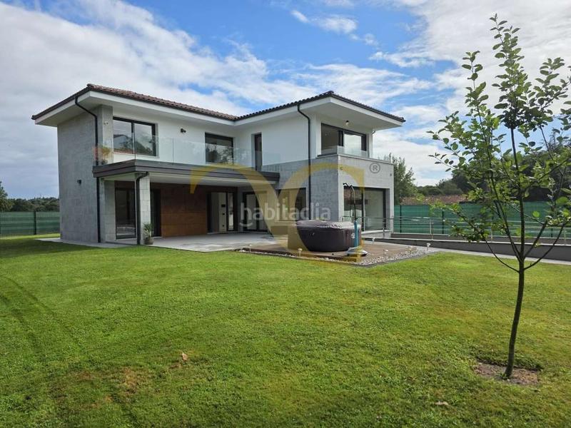 Foto 5c2b5723-3da9-4bde-a977-cbe184ec102f. House with heating parking in Posada-Barro Llanes