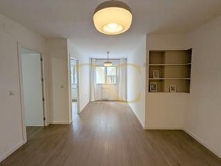 Appartement  Calle rosal. Piso totalmente reformado en la calle rosal.