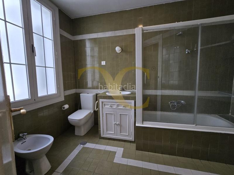 Foto 198fcd74-8694-4144-9249-0b940ffa65aa. Pis amb calefacció a Salesas - Foncalada - Campoamor Oviedo