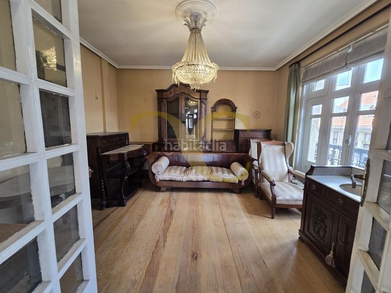 Foto 41a4f69f-c677-4467-92de-39945d4c19de. Pis amb calefacció a Salesas - Foncalada - Campoamor Oviedo