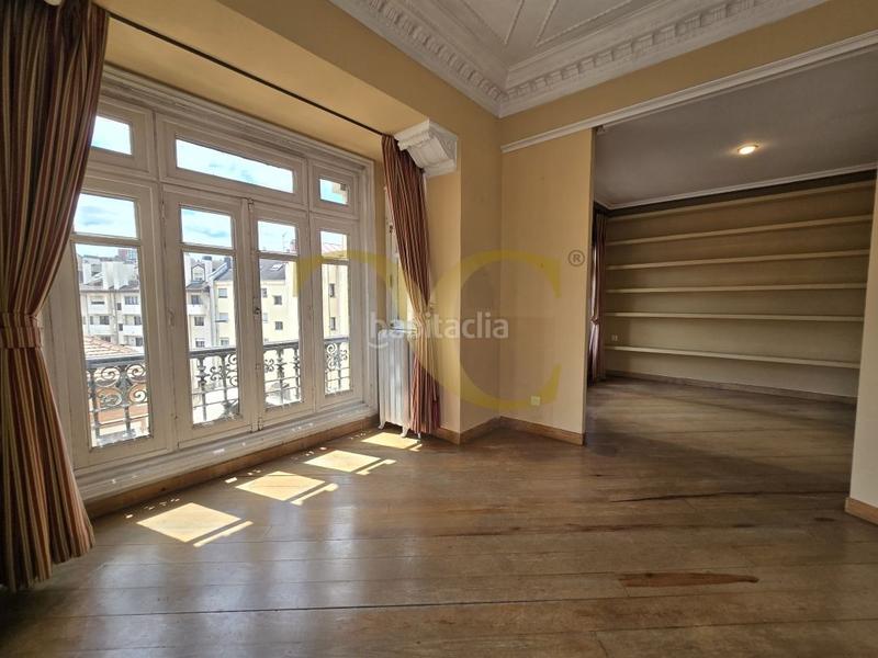 Foto 541f8bbb-4d54-4143-821f-646b84d26ff0. Pis amb calefacció a Salesas - Foncalada - Campoamor Oviedo