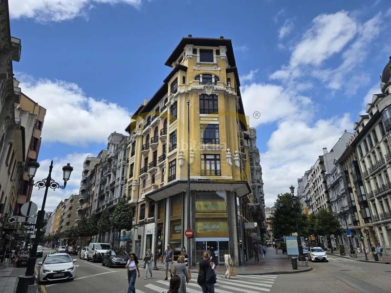 Foto 93c520db-0e2a-40b8-86d4-2c089ed72cba. Pis amb calefacció a Salesas - Foncalada - Campoamor Oviedo