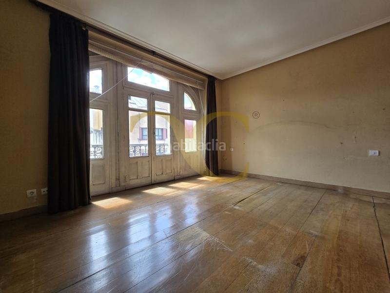 Foto 9c4b3117-6705-4739-84a0-0f63cafbb410. Pis amb calefacció a Salesas - Foncalada - Campoamor Oviedo