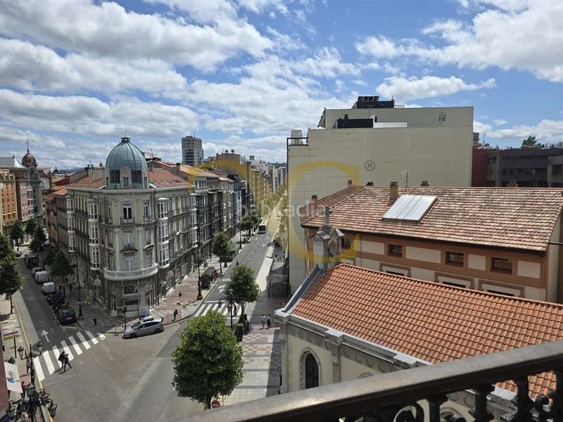 Foto ed48a3f5-5951-4f45-b788-7194216b198d. Pis amb calefacció a Salesas - Foncalada - Campoamor Oviedo