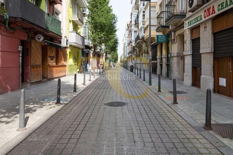 Foto 16a1d277-6c16-4bcc-8b90-ae0763f56047. Piso impecable dúplex en el centro . en General Dávila Santander