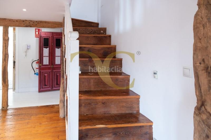 Foto a137a0bb-c092-4962-a811-a29a252d46fb. Piso impecable dúplex en el centro . en General Dávila Santander