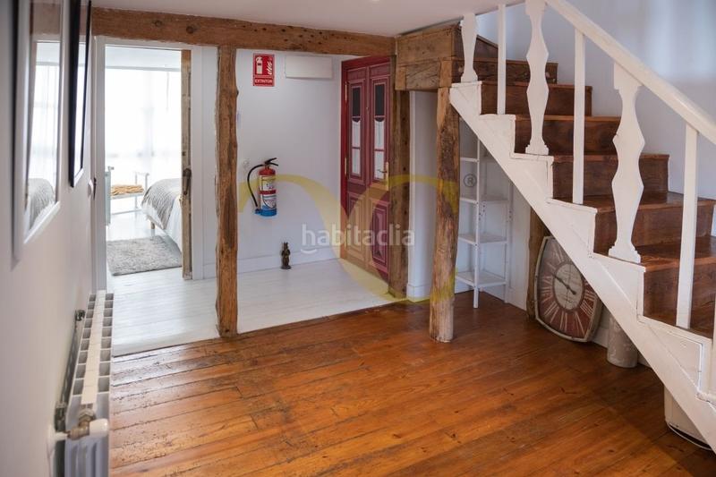 Foto ce90cb4b-7e4b-46a4-9616-5c126d17e261. Piso impecable dúplex en el centro . en General Dávila Santander