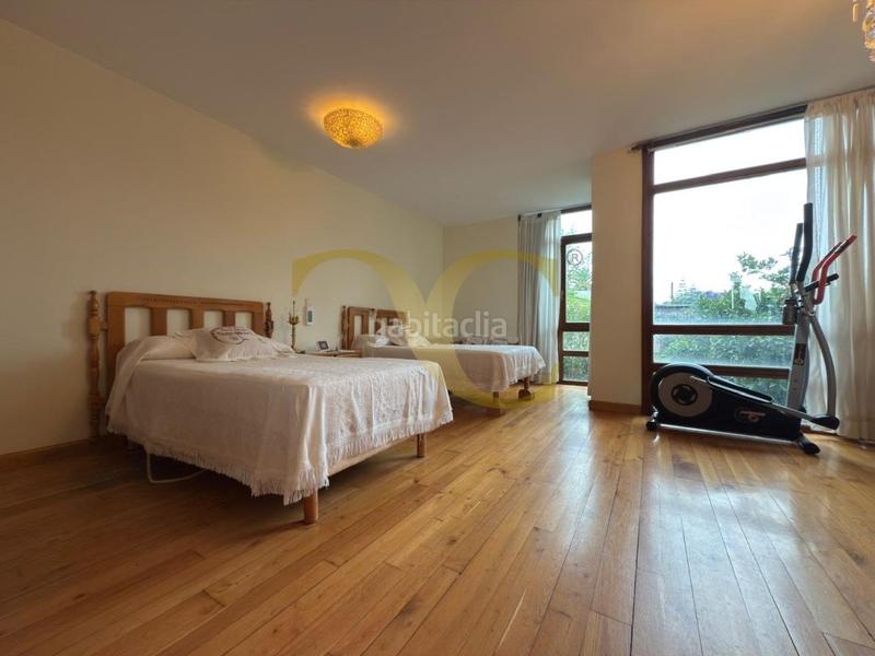 Foto 1c1888a7-250e-423f-a7a8-79f5cb183450. Chalet espectacular vivienda unifamiliar ubicada en una exclusiva zona residencial. en Piélagos