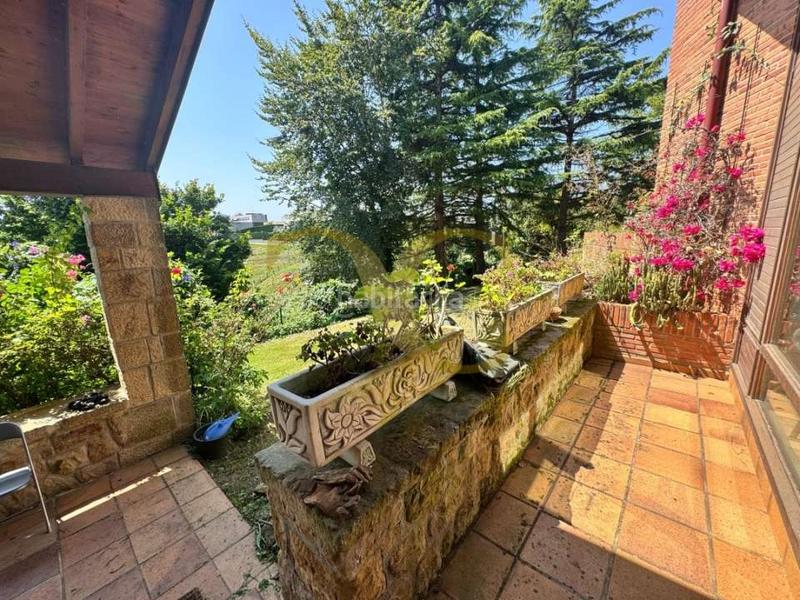 Foto 24b3c32a-21dc-48b1-bcaa-6238ecf05ca1. Chalet espectacular vivienda unifamiliar ubicada en una exclusiva zona residencial. en Piélagos