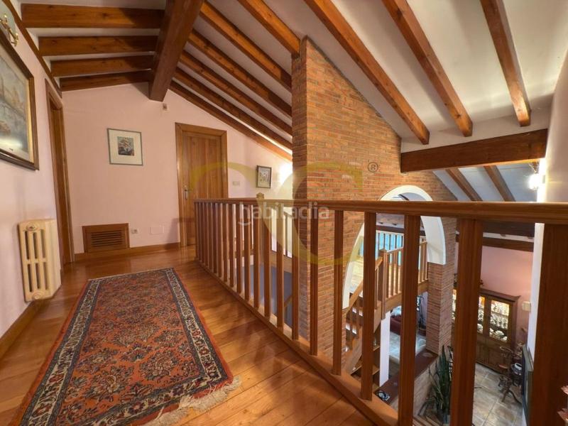 Foto 444a5e80-5836-4b3a-bbf8-cca9d4856d8c. Chalet espectacular vivienda unifamiliar ubicada en una exclusiva zona residencial. en Piélagos