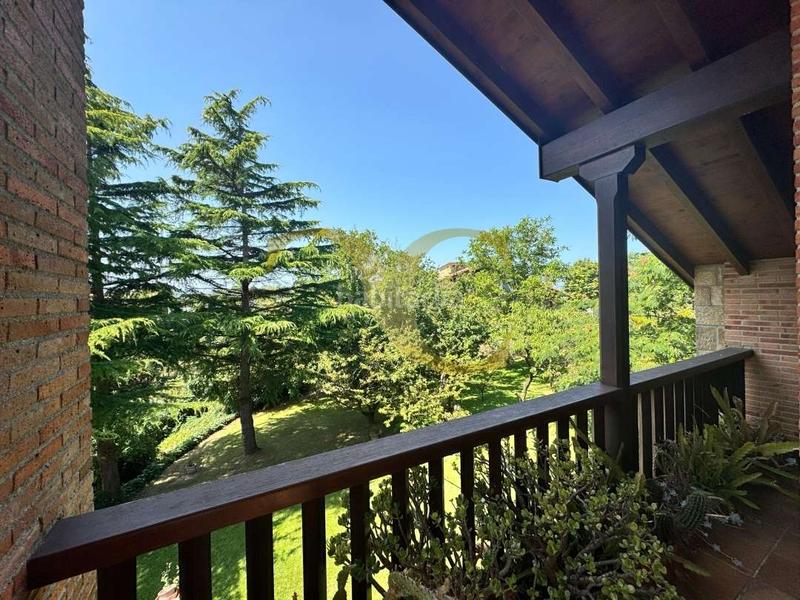 Foto 78100656-7f82-488b-8207-1a67f692d2db. Chalet espectacular vivienda unifamiliar ubicada en una exclusiva zona residencial. en Piélagos