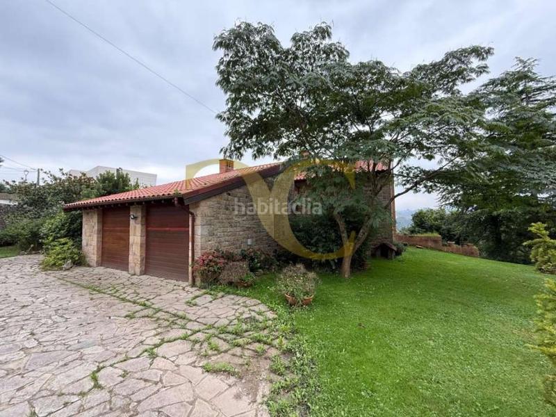 Foto bf234383-a96f-4302-b362-c3c5972e132f. Chalet espectacular vivienda unifamiliar ubicada en una exclusiva zona residencial. en Piélagos