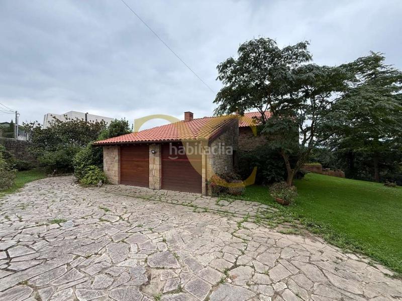Foto f7988fa1-b117-483d-a984-b7c0e4089233. Chalet espectacular vivienda unifamiliar ubicada en una exclusiva zona residencial. en Piélagos