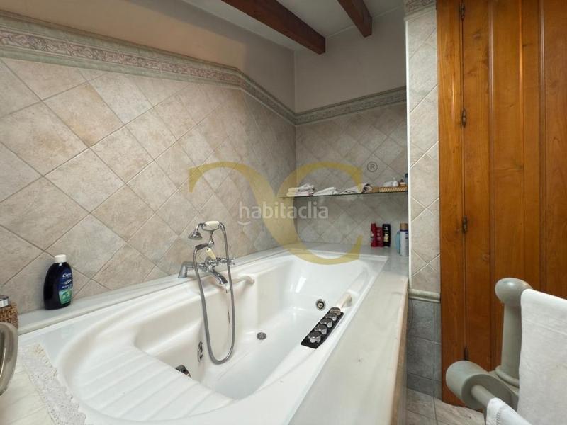 Foto fadaa537-da13-468c-bab1-9d13107a3c3a. Chalet espectacular vivienda unifamiliar ubicada en una exclusiva zona residencial. en Piélagos