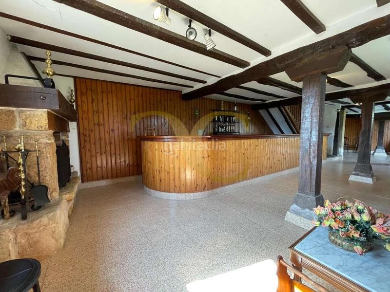 Foto 02f8ee9f-0ca0-493c-aa05-e99248799aee. Casa  con jardín . en Entrambasaguas