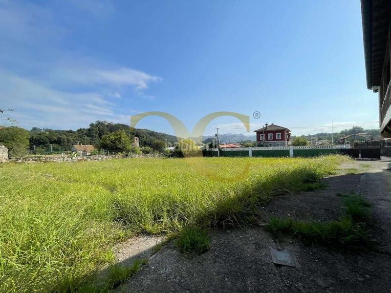 Foto 371e1395-d408-4c91-9055-432899c1418c. Casa  con jardín . en Entrambasaguas