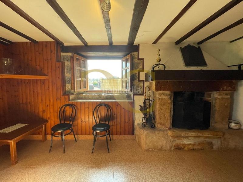 Foto ef9ce21c-7fb1-467d-8df7-7916c36aa2e2. Casa  con jardín . en Entrambasaguas