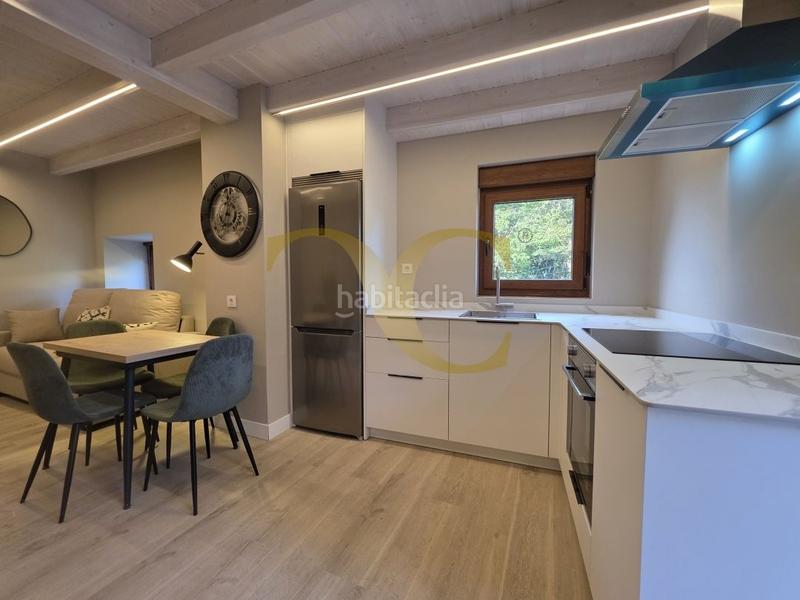 Foto 62fa94b7-f874-4b98-9be0-e78b7c9226c6. Casa amb calefacció a Pría-Nueva-Hontoria-Naves Llanes