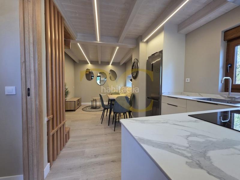 Foto 70721fdb-9317-45d5-8e53-41d7c5b3e1f7. Casa amb calefacció a Pría-Nueva-Hontoria-Naves Llanes