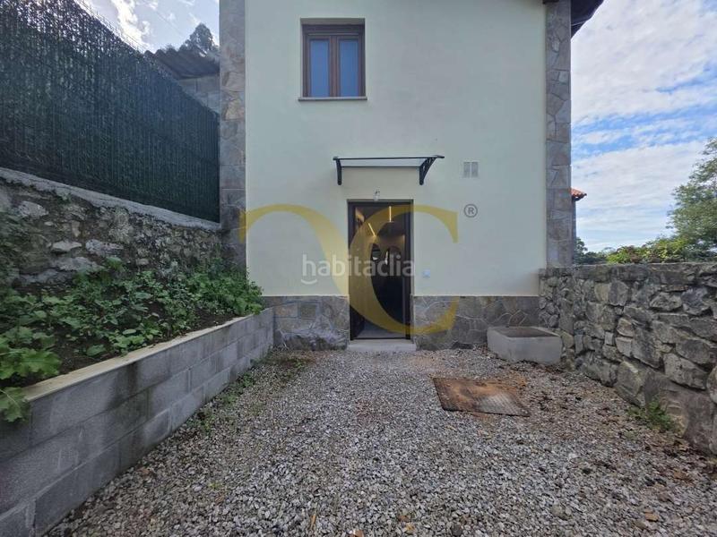 Foto 82d8cbdf-9fcf-4bc4-894f-e3c2fa87c7ee. Casa amb calefacció a Pría-Nueva-Hontoria-Naves Llanes