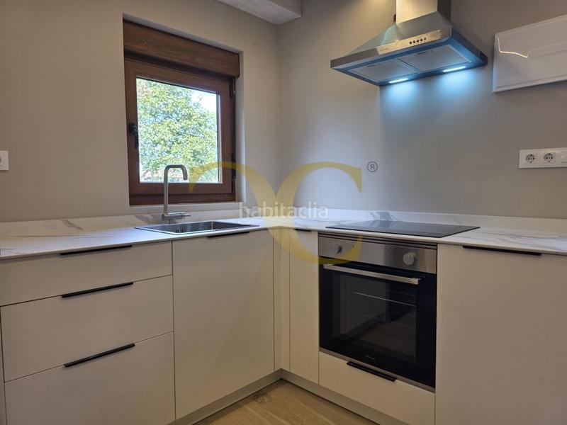 Foto 98bcdc6e-bb17-42f1-8fb8-331fe095b8ab. Casa amb calefacció a Pría-Nueva-Hontoria-Naves Llanes