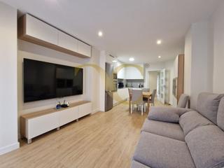 Pis  Plaza barqueras. Piso de tres dormitorios con plaza de garaje en el centro de lla