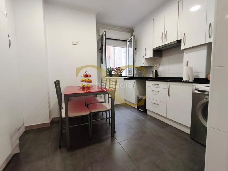 Foto 439a5a20-eb61-4078-8f7b-281431b6dd8a. Pis amb calefacció a Centro Gijón