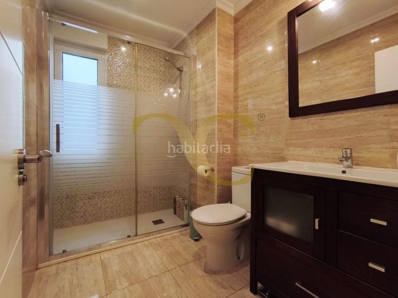 Foto a520f005-4134-4a62-9361-84eff0191f4c. Pis amb calefacció a Centro Gijón