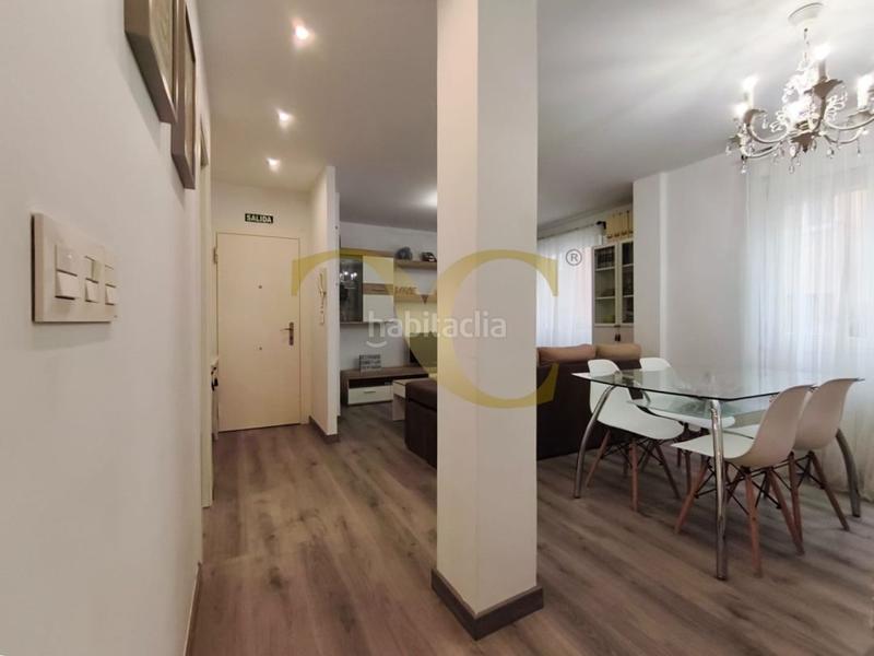 Foto fbbe0f77-00be-4b03-a746-53591e07572d. Pis amb calefacció a Centro Gijón