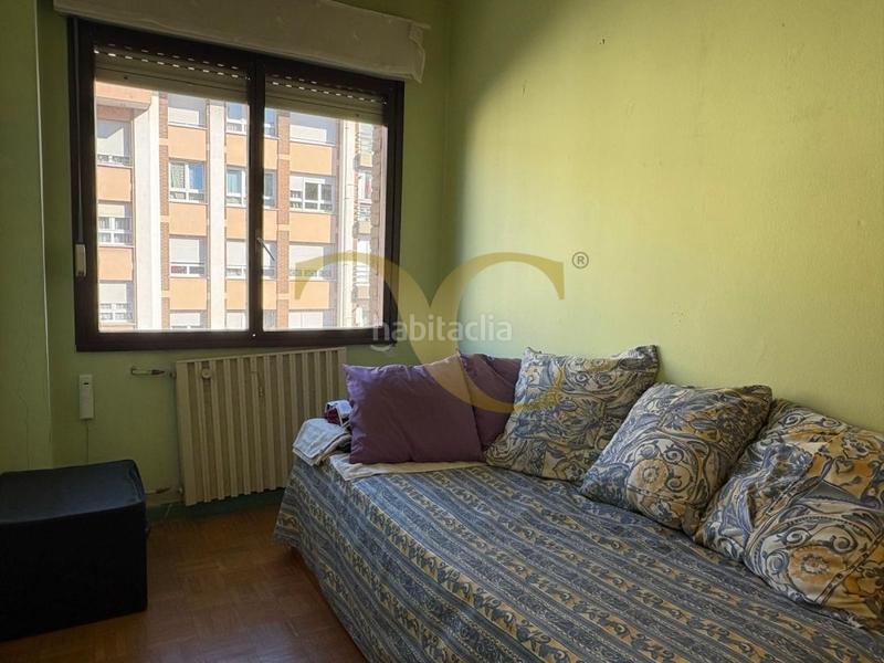 Foto 332b8469-c0bf-46d3-8869-d526b2975a94. Etagenwohnung mit heizung in La Arena Gijón