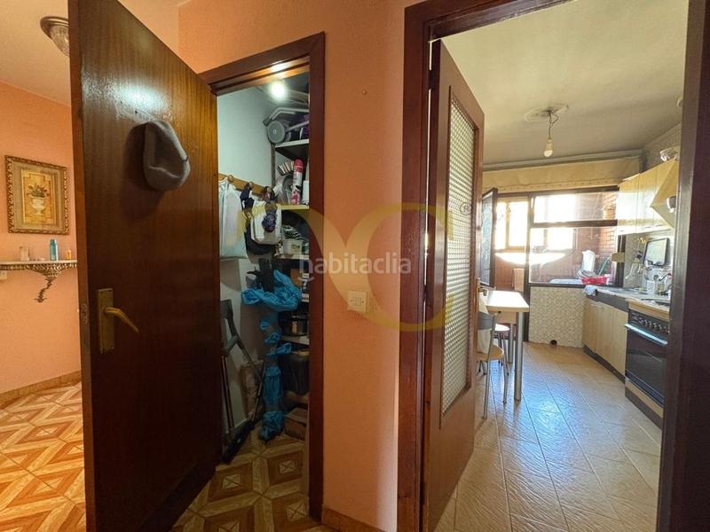 Foto f7d2df81-69b7-4305-a21c-59931133cd55. Etagenwohnung mit heizung in La Arena Gijón