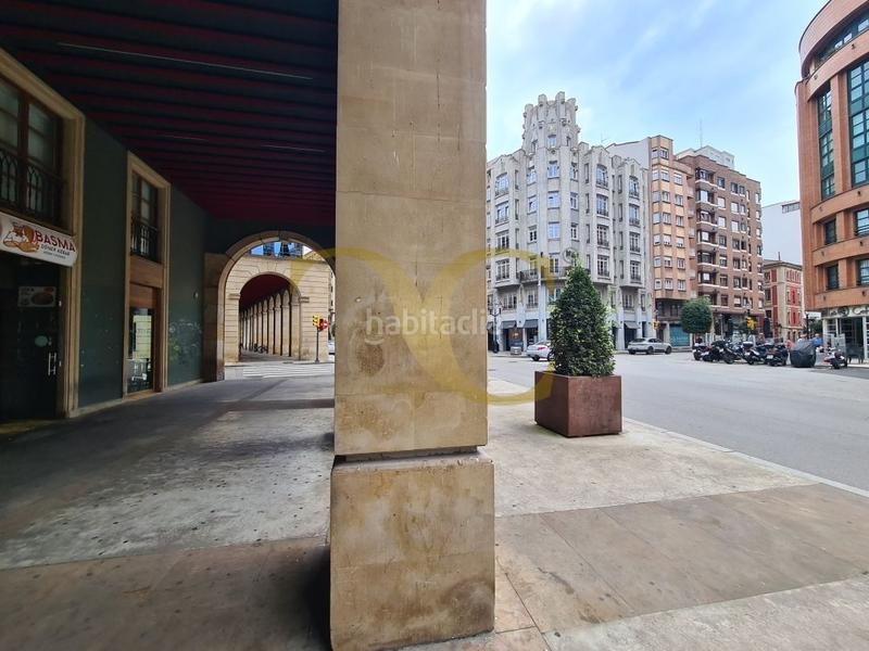 Foto 4d75d9d5-732b-4bf1-91c2-7bee0de84bbc. Piso tu hogar frente al puerto deportivo en Centro Gijón