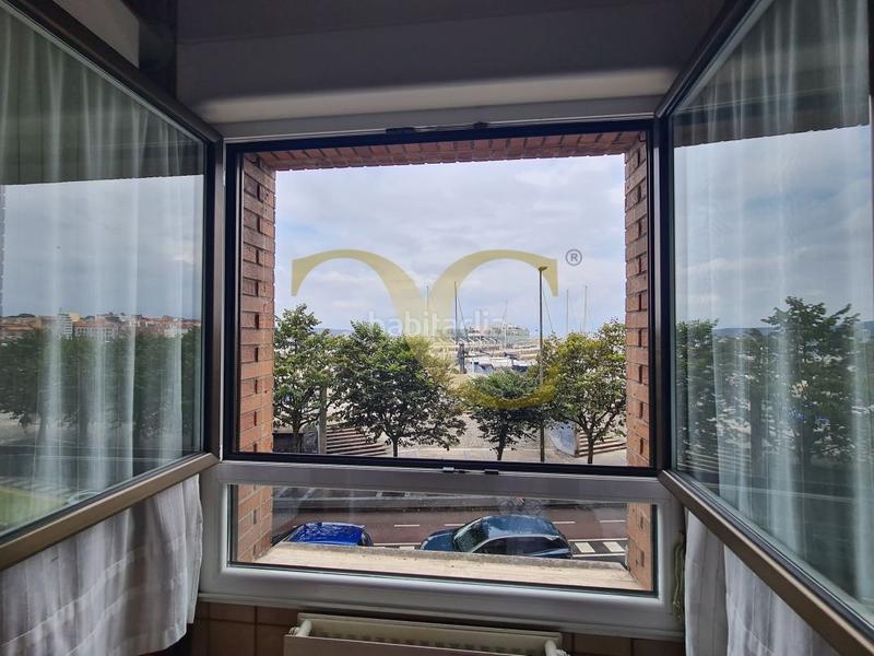 Foto 7fa1508d-04a9-4e95-9dfd-03692bf37268. Piso tu hogar frente al puerto deportivo en Centro Gijón