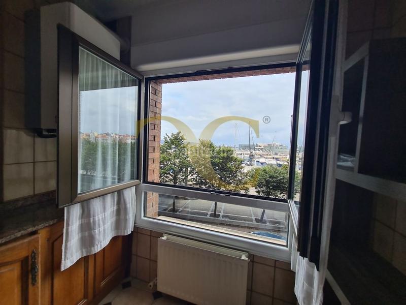 Foto aa671322-fed7-4787-bf1a-e84be1d7231f. Piso tu hogar frente al puerto deportivo en Centro Gijón