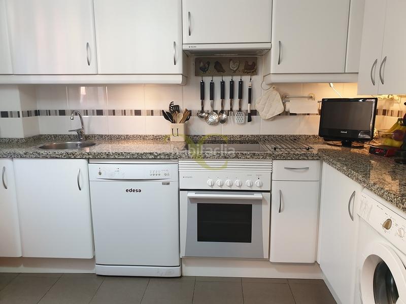 Foto a2abd274-b756-4df3-b456-f2bcd51f1936. Chalet exclusiva chalet pareado con una bonita terraza junto a la playa de póo con licencia vut. en Llanes