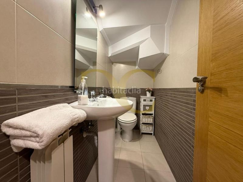 Foto e28e0e6a-b645-4b75-a38b-4939c2507fdb. Chalet exclusiva chalet pareado con una bonita terraza junto a la playa de póo con licencia vut. en Llanes