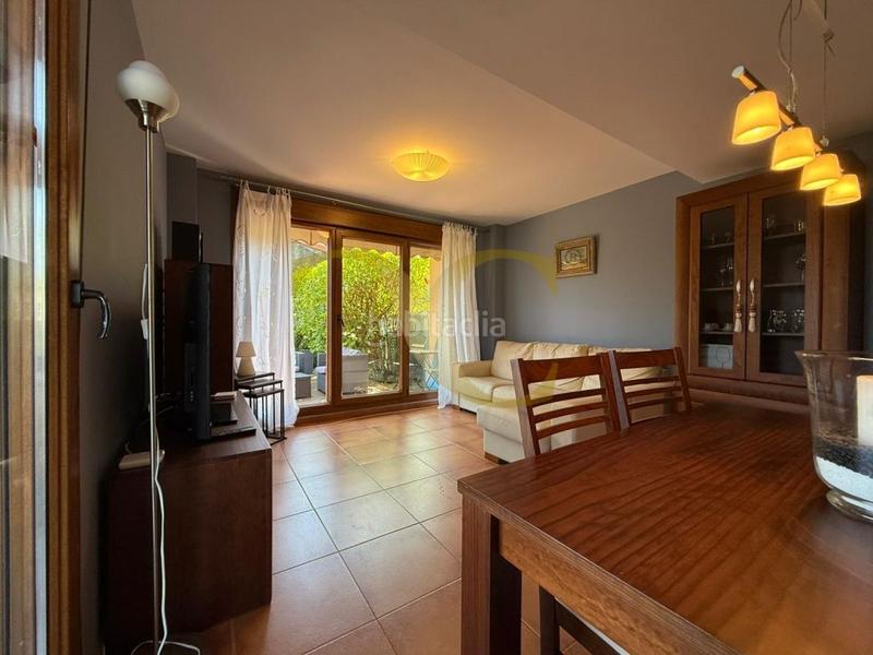 Foto e79060e6-bc61-4cc8-a052-d147ac97da68. Chalet exclusiva chalet pareado con una bonita terraza junto a la playa de póo con licencia vut. en Llanes