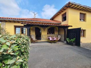 Chalet  Venta de las ranas. Precioso chalet de 3 dormitorios con apartamento independiente.