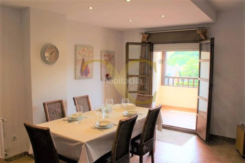 Foto 3deea69c-ff5e-4cb6-86be-cbf495d78d99. Dúplex exclusiva dúplex con terraza a 700 metros de la playa. en Ribadesella