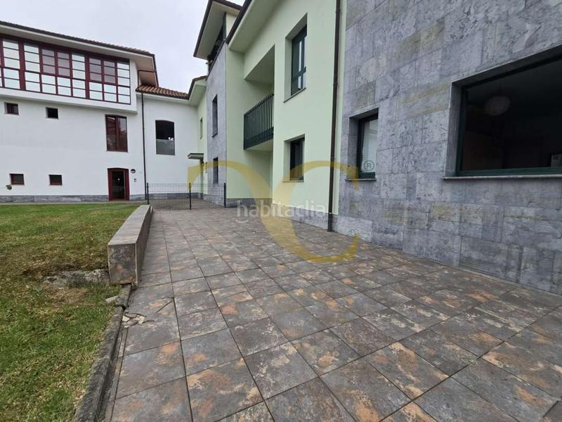 Foto d9b33f97-7ea4-4b28-81b9-e95c95b9d971. Apartamento exclusiva apartamento con amplio jardín junto a posada . en Llanes
