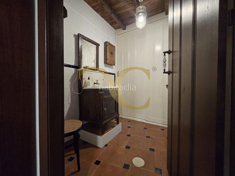 Foto 11e15354-3f12-4d4e-957a-13901445f522. Casa adosada exclusiva preciosa casa tradicional con jardín a 5 kilómetros de la playa. en Llanes