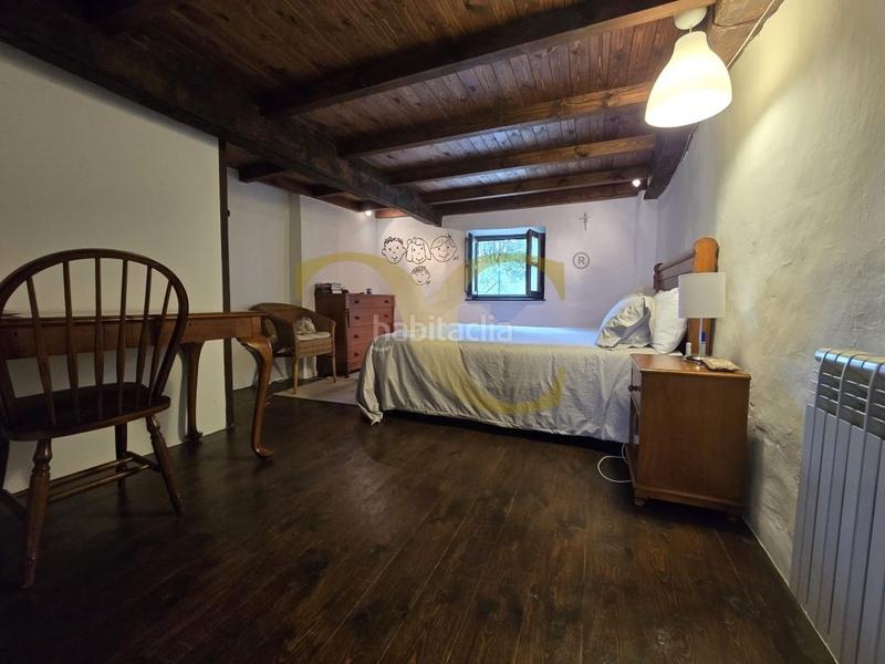 Foto c83ad3d1-82eb-40c4-b6e2-faf2b1668e33. Casa adosada exclusiva preciosa casa tradicional con jardín a 5 kilómetros de la playa. en Llanes