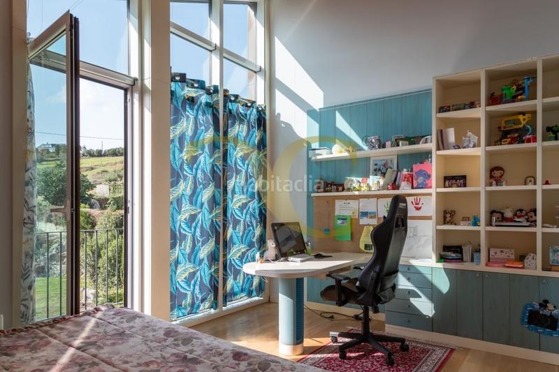 Foto 95e77422-670f-43d9-be62-07b3294758fa. Casa magnífica propiedad en maoño. en Maoño - Azoños Santa Cruz de Bezana