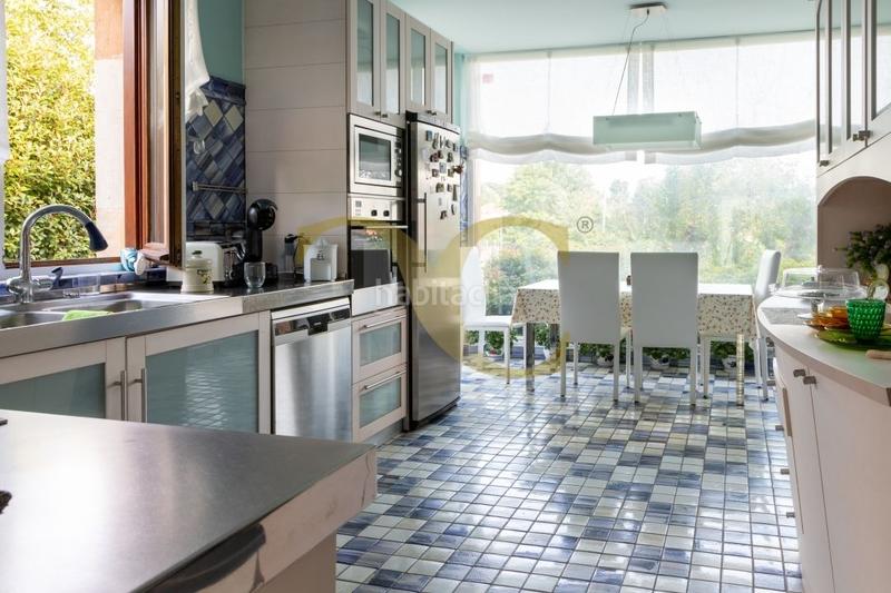 Foto 9df73af7-c641-468d-af48-234fdcd03ac6. Casa magnífica propiedad en maoño. en Maoño - Azoños Santa Cruz de Bezana